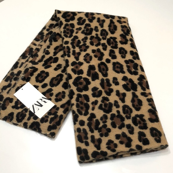 Zara Accessories - Zara scarf